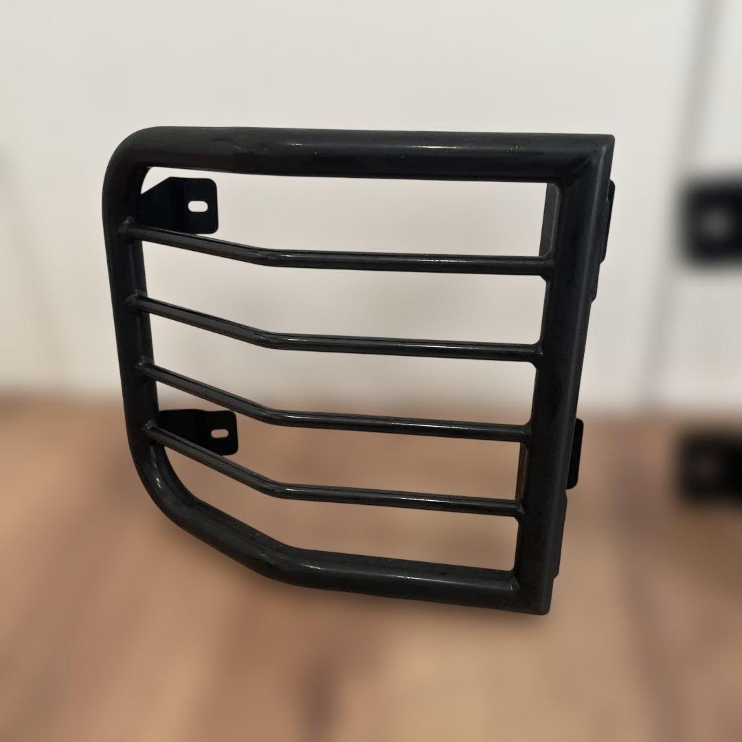 デリカ D:5 前期 Kaddis テールレンズガード 左右セット ブラック