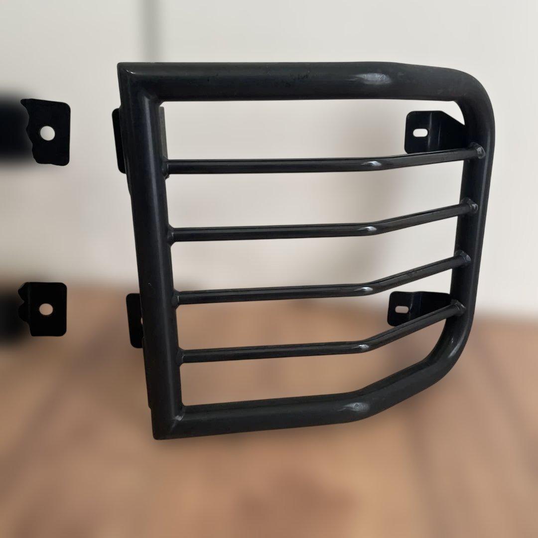 デリカ D:5 前期 Kaddis テールレンズガード 左右セット ブラック