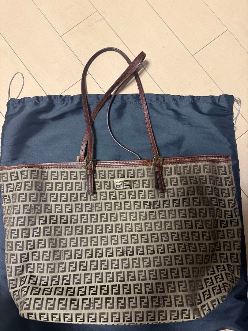 FENDI トートバッグ