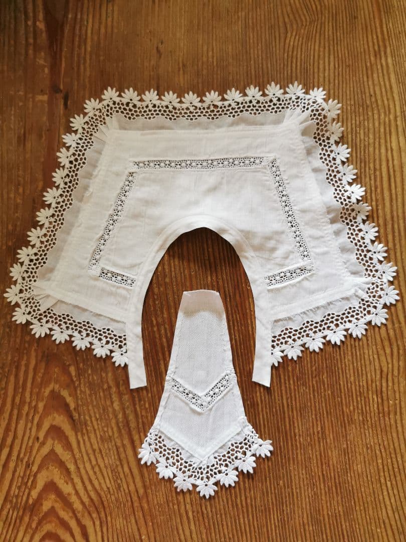 アンティークフランス 花のギュピールレース 付け襟 ＆ジャボ お揃い２点セット