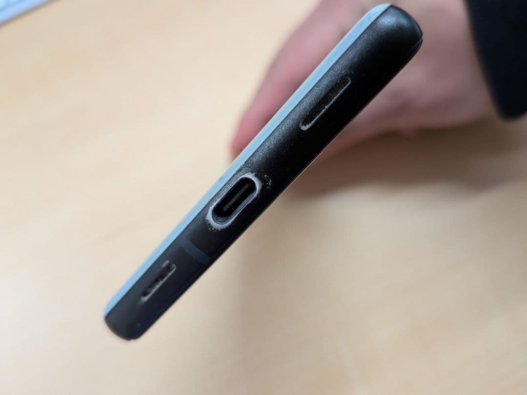 Google Pixel 6a 128GB Sage(SIMフリー) カバー付き