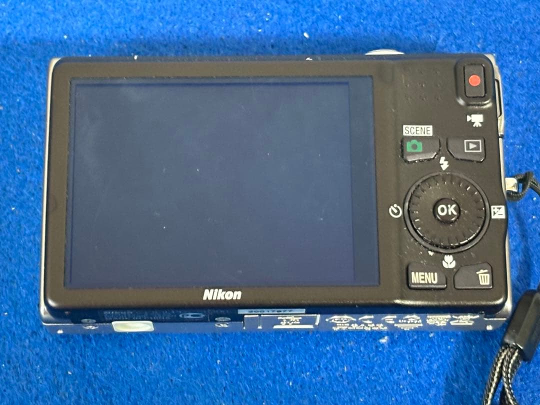 Nikon COOLPIX S6200 シルバー 10倍光学ズーム