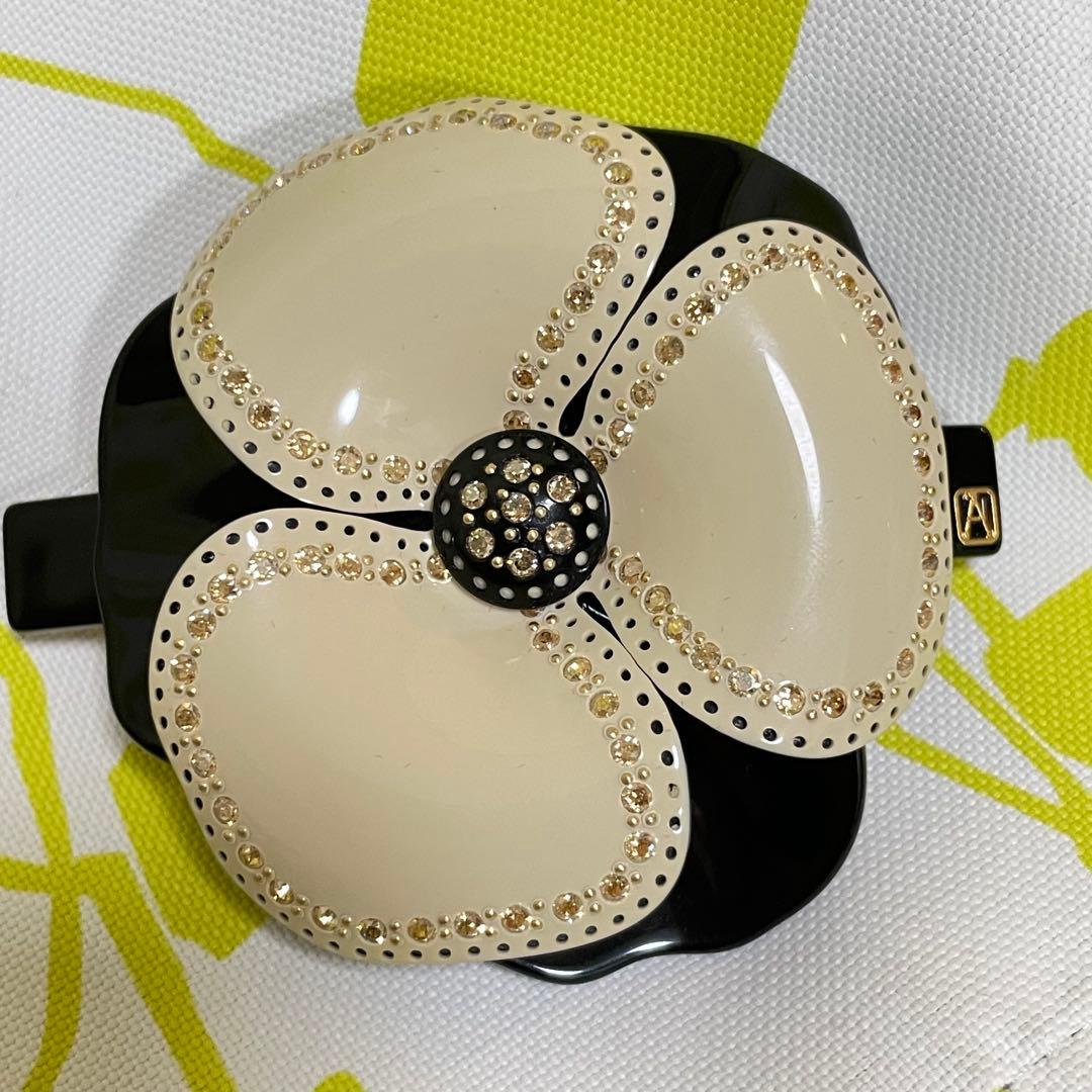 アレクサンドルドゥパリ　カメリア　ベージュ　バレッタ