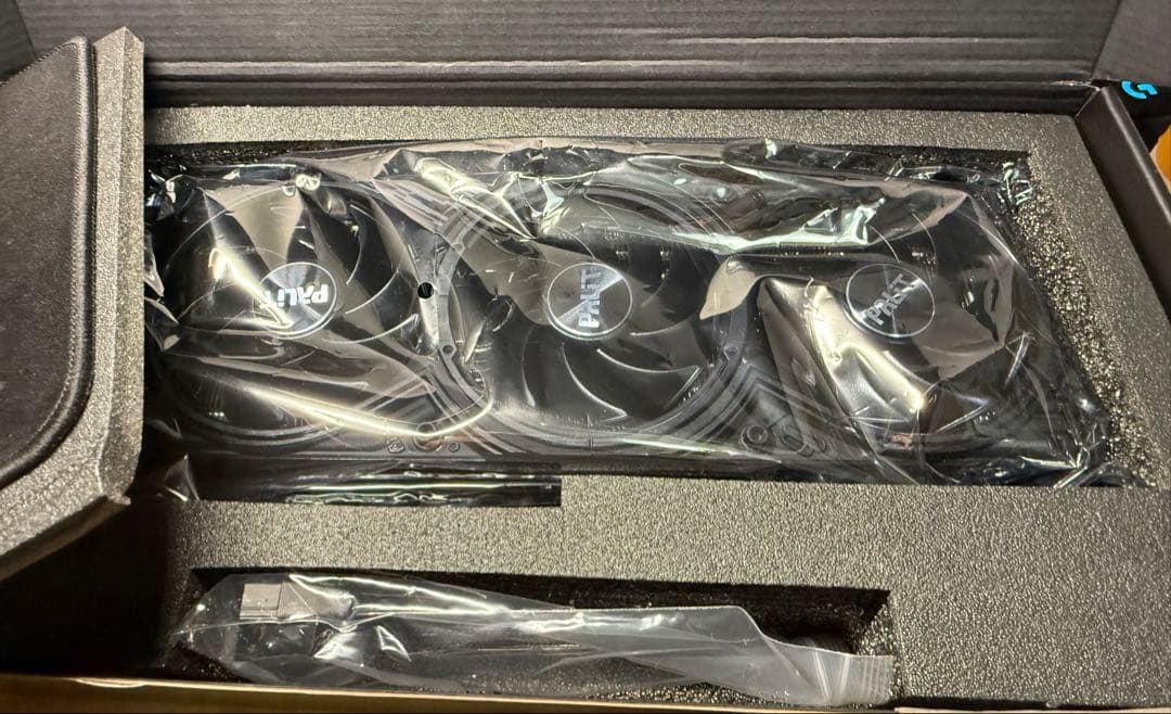 グラフィックボード・グラボ・ビデオカード Palit GeForce RTX 5080 GamingPro 16GB