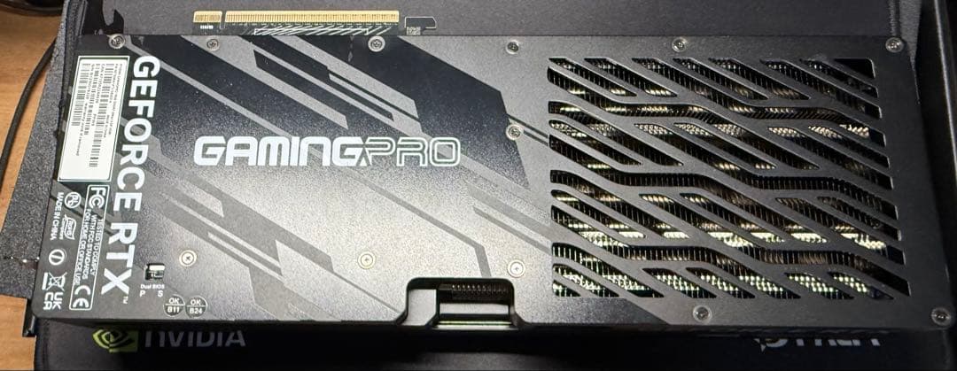 グラフィックボード・グラボ・ビデオカード Palit GeForce RTX 5080 GamingPro 16GB