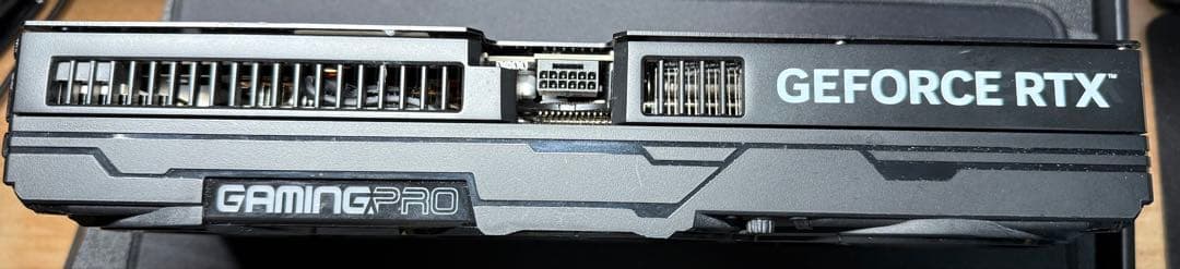 グラフィックボード・グラボ・ビデオカード Palit GeForce RTX 5080 GamingPro 16GB