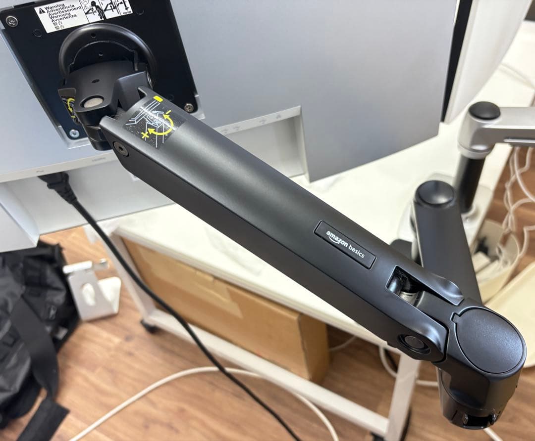 Amazonベーシック モニターアーム シングル エルゴトロンOEM ブラック