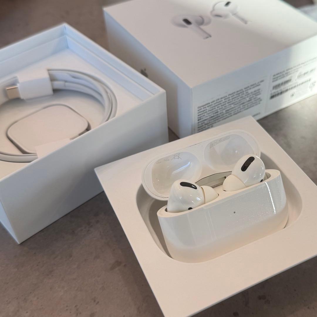 AirPods Pro 第1世代 本体＋充電ケース・ケーブル付き(動作確認済み)