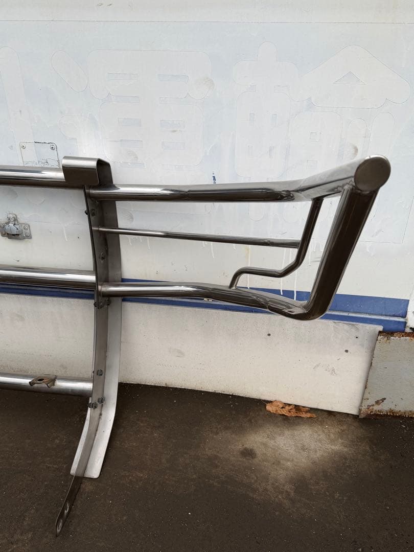 三菱 デリカD:5 フロントガードバー ブルバー ステンレス 中古