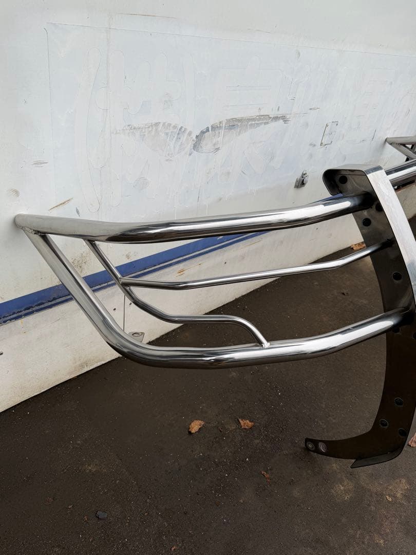 三菱 デリカD:5 フロントガードバー ブルバー ステンレス 中古