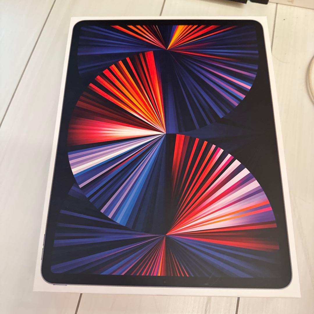 iPad pro 12.9インチ (第5世代) wifi+ celllar