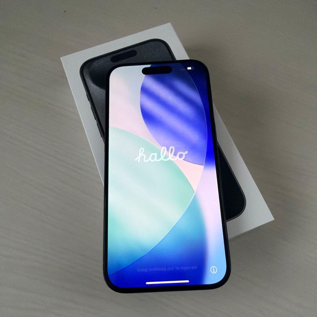 iPhone15Pro ブラックチタニウム128GB SIMフリー