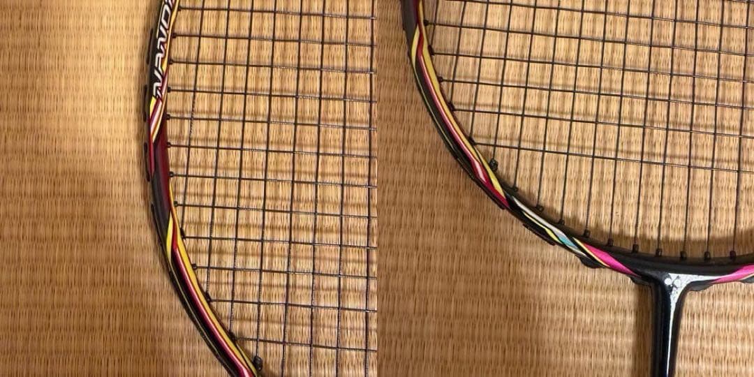 美品 YONEX ヨネックス NANORAY800 4UG5 バドミントン