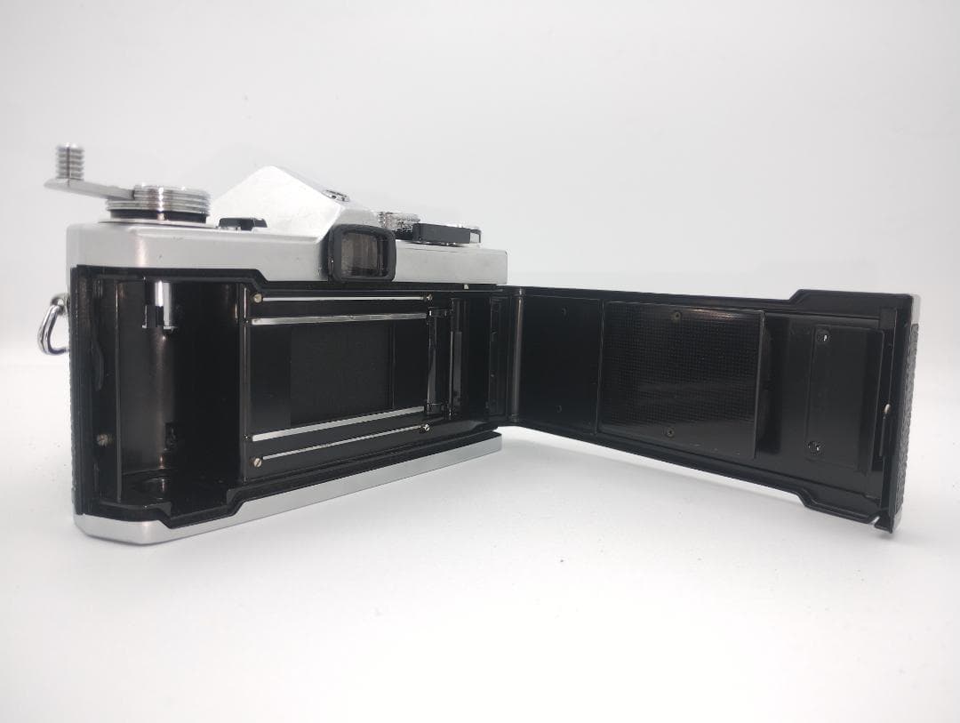【完動品 良品】OLYMPUS OM-1 一眼レフカメラ シルバー 動作確認済み