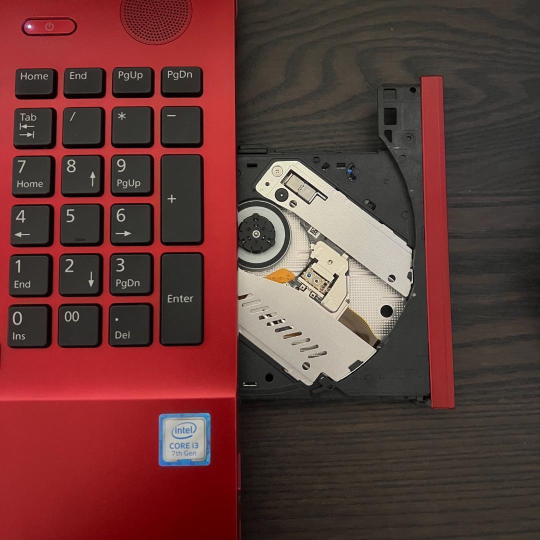 コスパ◎富士通 LIFEBOOK✨オフィス付☆SSD256GB☆8GB☆i3