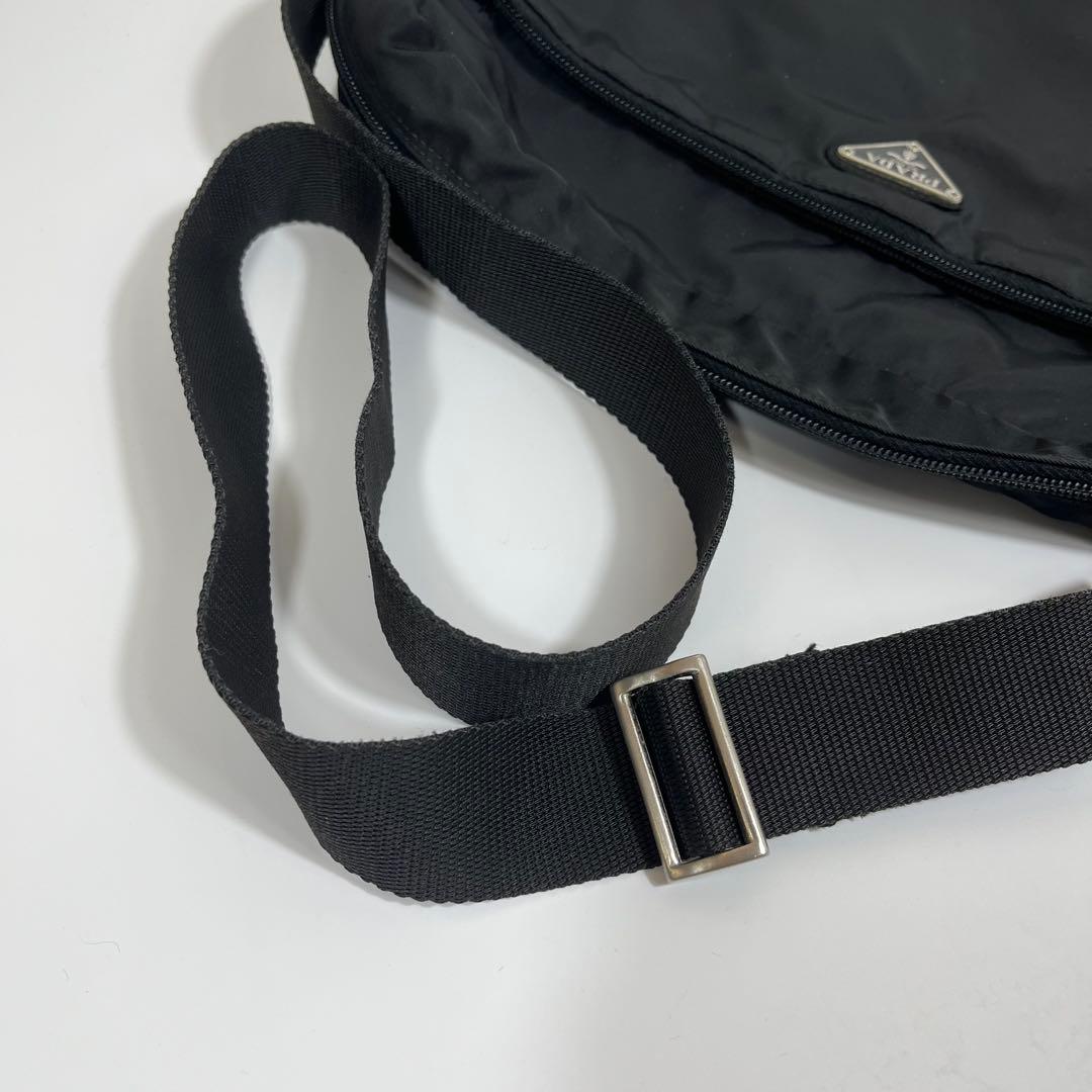 ✨美品✨希少サイズ✨PRADA　カメラバッグ　ナイロン　三角ロゴ　ブラック