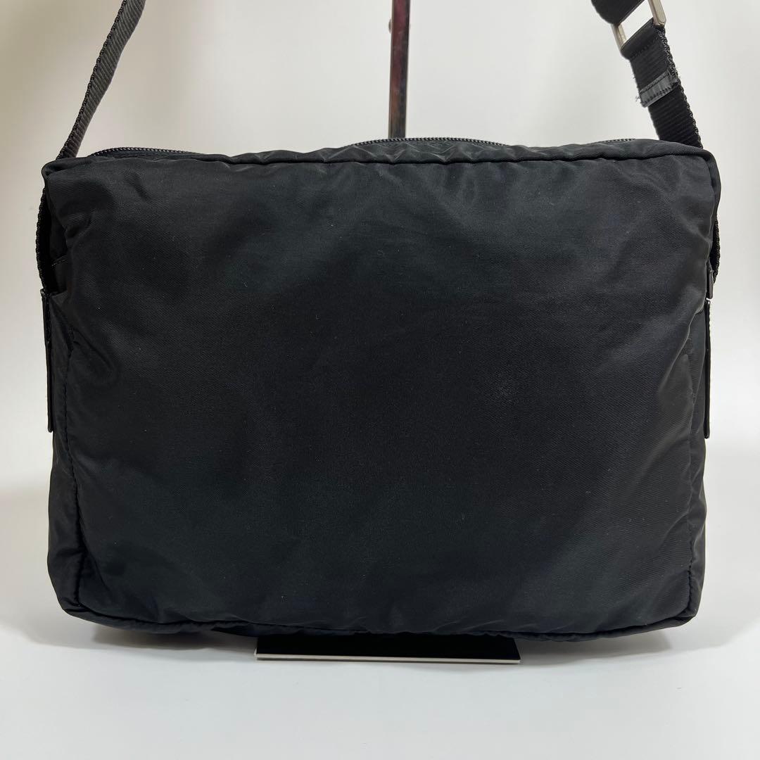 ✨美品✨希少サイズ✨PRADA　カメラバッグ　ナイロン　三角ロゴ　ブラック