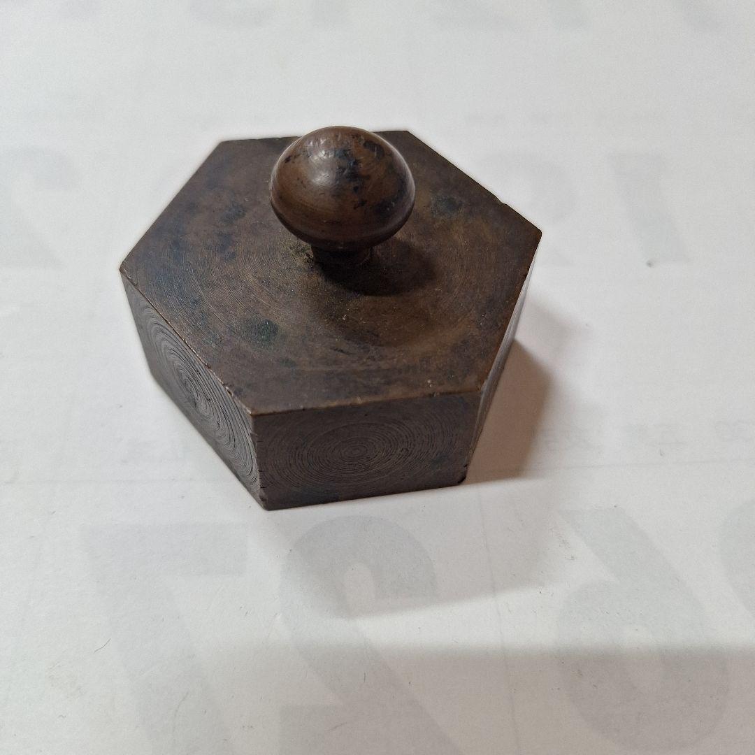 【ハチ】六角形金属製アンティーク雑貨