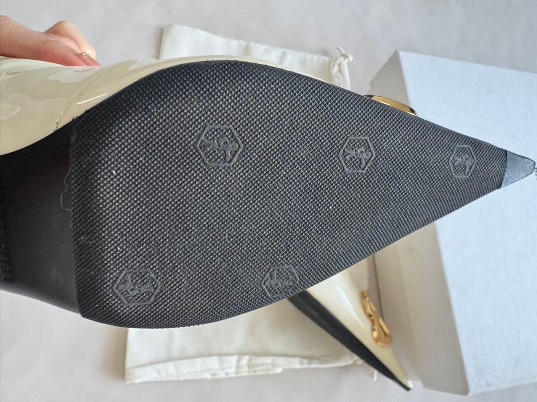 BALENCIAGA ホワイトエナメルブーツ　ブーティ ショートブーツ