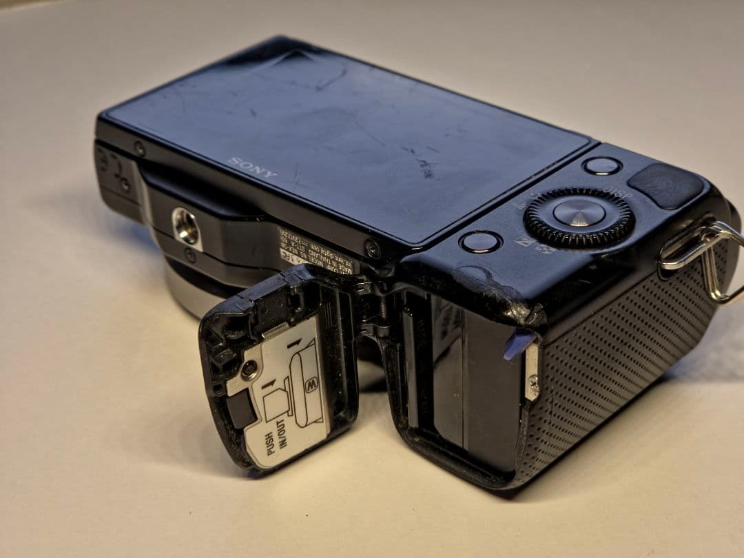 SONY NEX 5n 充電器バッテリー Fマウントアダプタ付き！