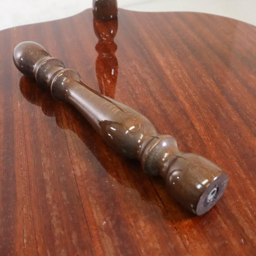 値下 イタリア製 クラシカル家具 象嵌装飾 ラウンドサイドテーブル 棚板付き