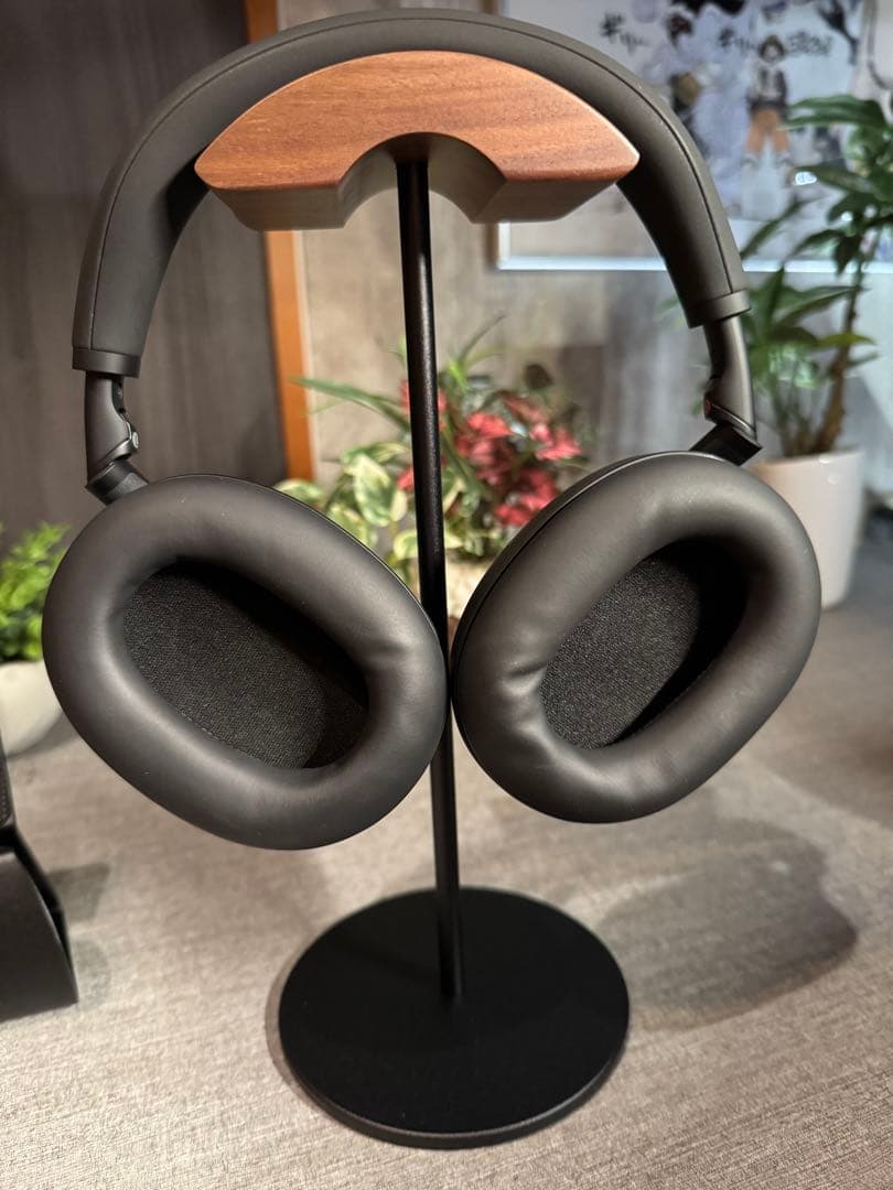 【5年ワイド延長保証付】Sony WH-1000MX6 ブラック　スタンド付き