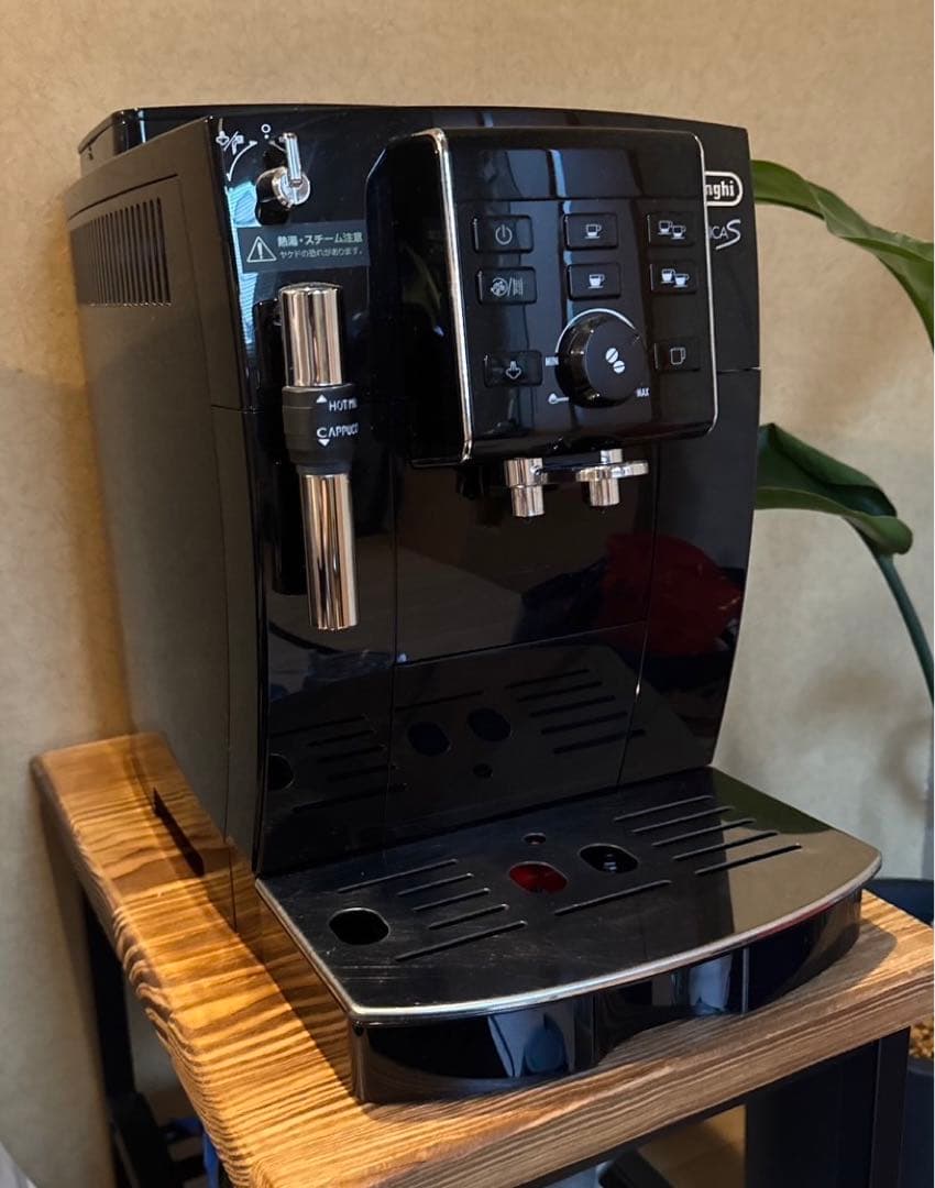 De'Longhi マグニフィカS ECAM23120 エスプレッソマシン