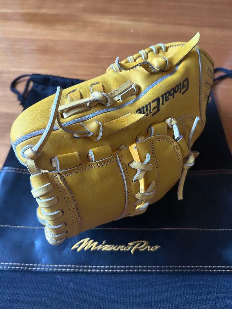 ミズノ野球グラブ　投手用　グローバルエリート