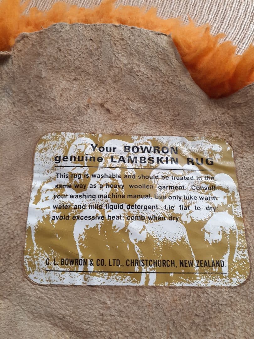 BOWRON オレンジ ムートンラグ 【ニュージーランド産】