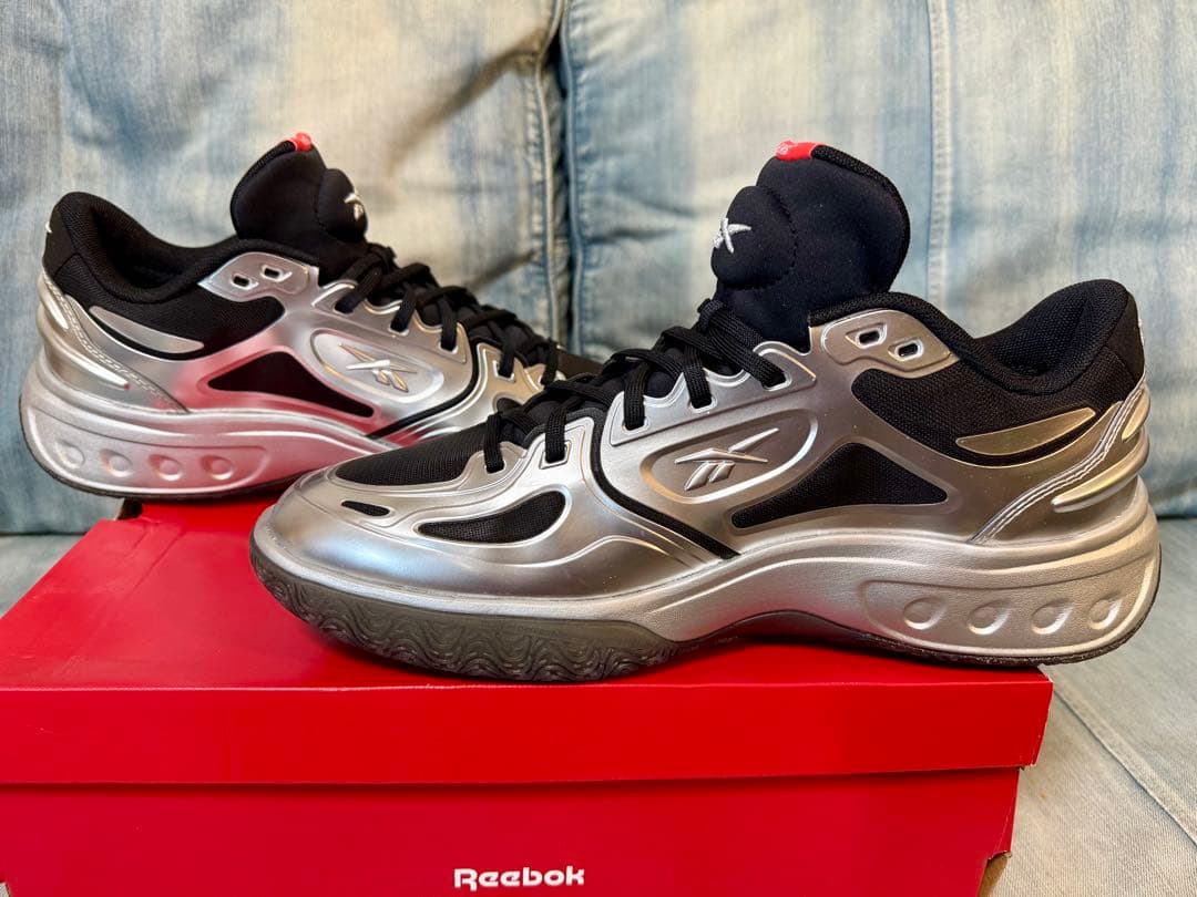 【新品未着用】Reebok Engine A \"Silver\" 30cm