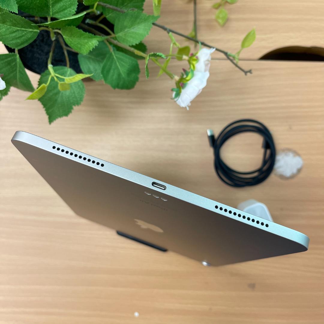 iPad Air 第6世代 128GB WIFI 　送料無料