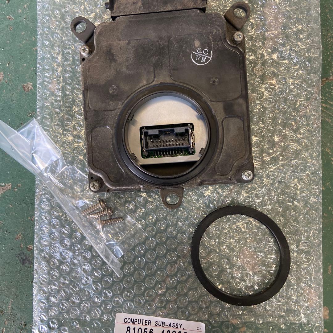  トヨタ RAV4 ヘッドライトコンピュータサブアセンブリ