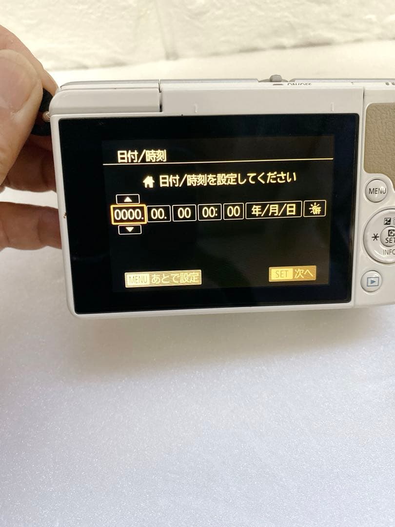 極美品♪Canon eos M10ミラーレス一眼カメラダブルレンズ付き