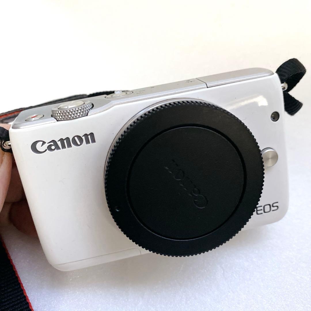 極美品♪Canon eos M10ミラーレス一眼カメラダブルレンズ付き