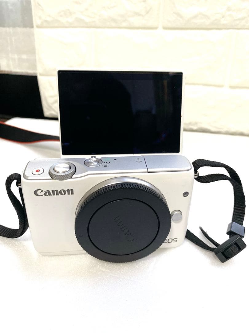 極美品♪Canon eos M10ミラーレス一眼カメラダブルレンズ付き