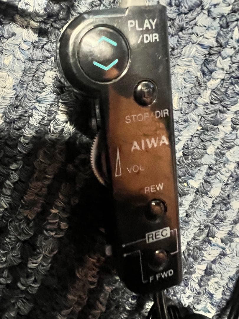 AIWA インイヤーイヤフォン 再生コントロール付き