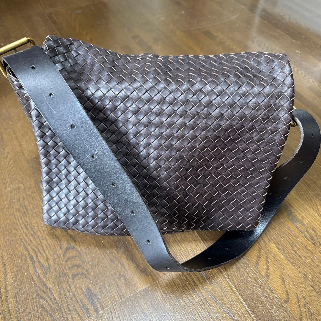 BOTTEGA VENETA イントレショルダーバッグ/ブラウン/イタリア製