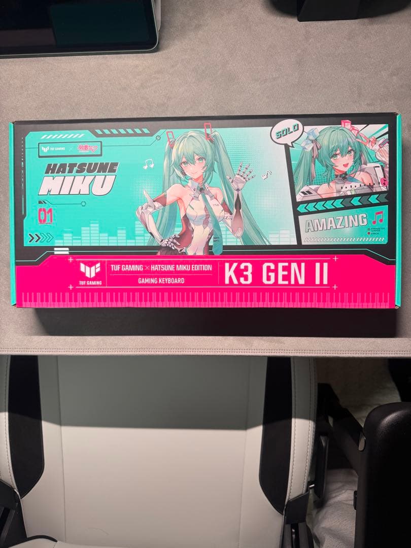 TUF Gaming Hatsune Miku Edition キーボード