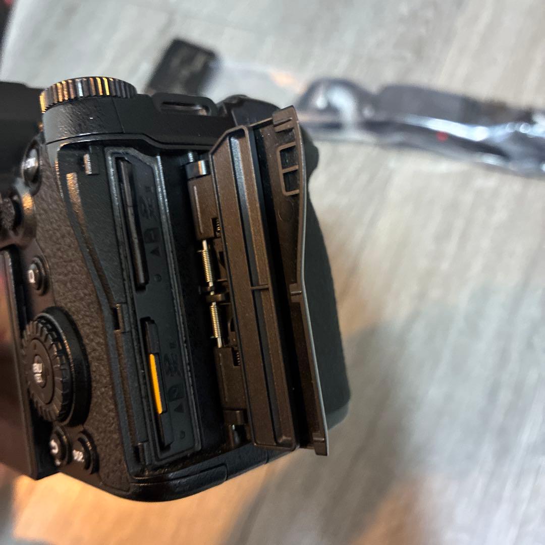 パナソニック LUMIX S5Ⅱ (DC-S5M2ボディ)