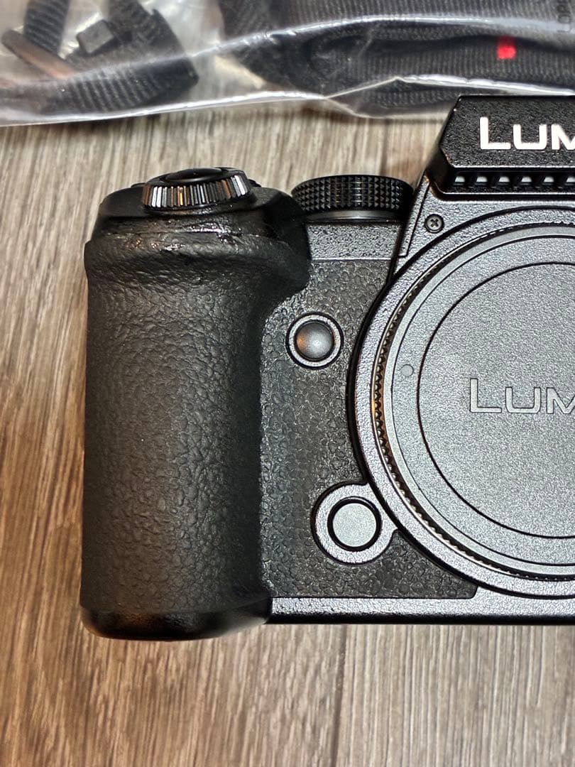 パナソニック LUMIX S5Ⅱ (DC-S5M2ボディ)