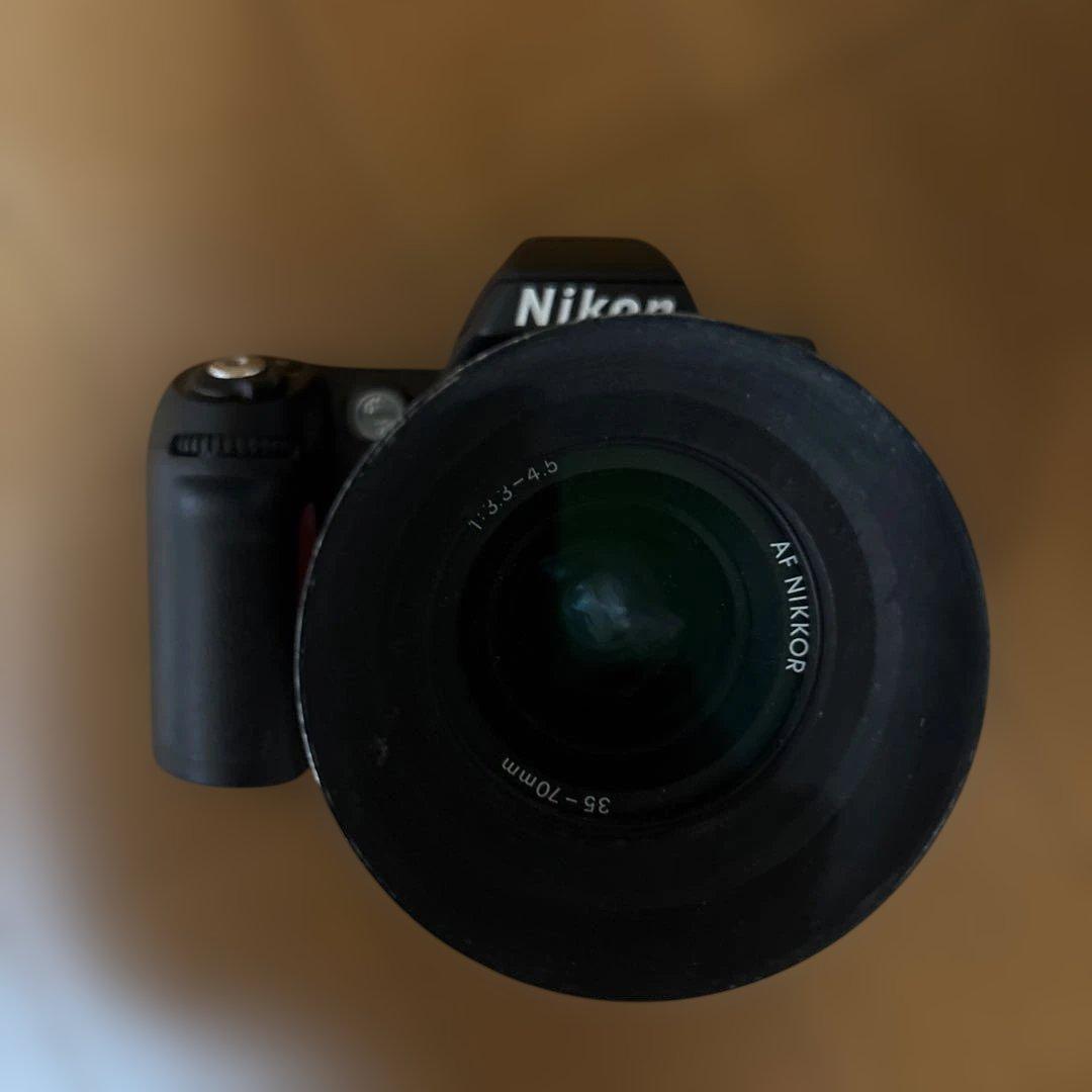 Nikon F80 一眼レフフィルムカメラ+レンズ付き