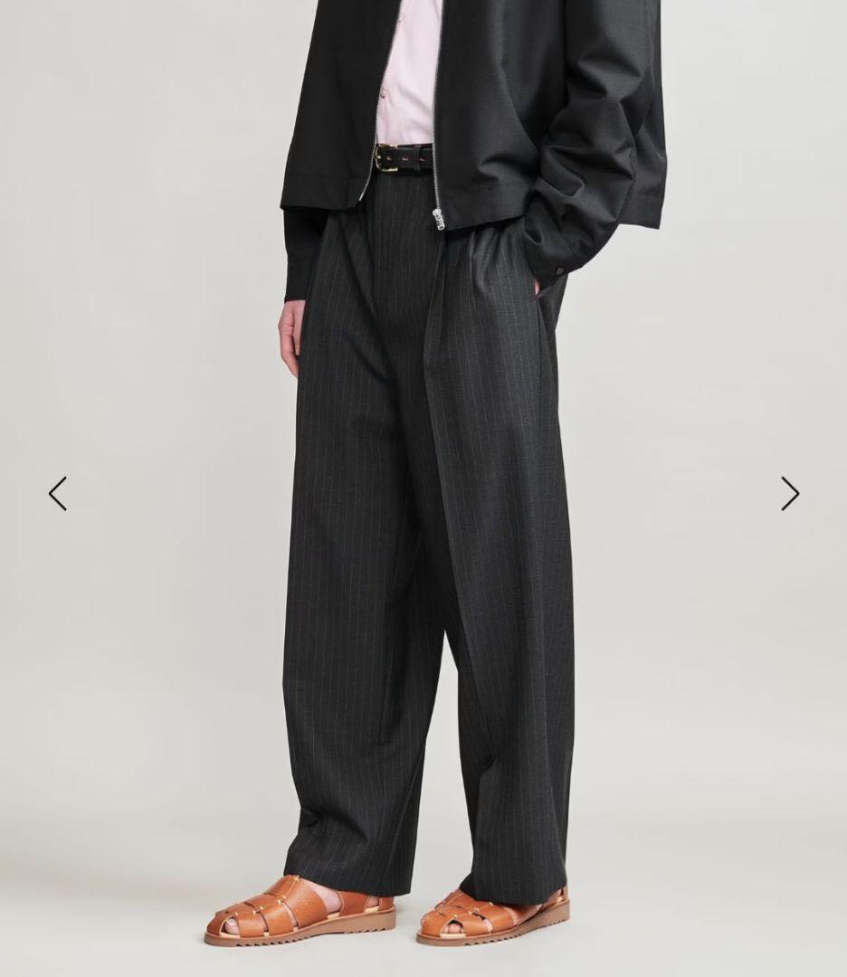 H エイチ ウールトロピカル 2プリーツワイドパンツ