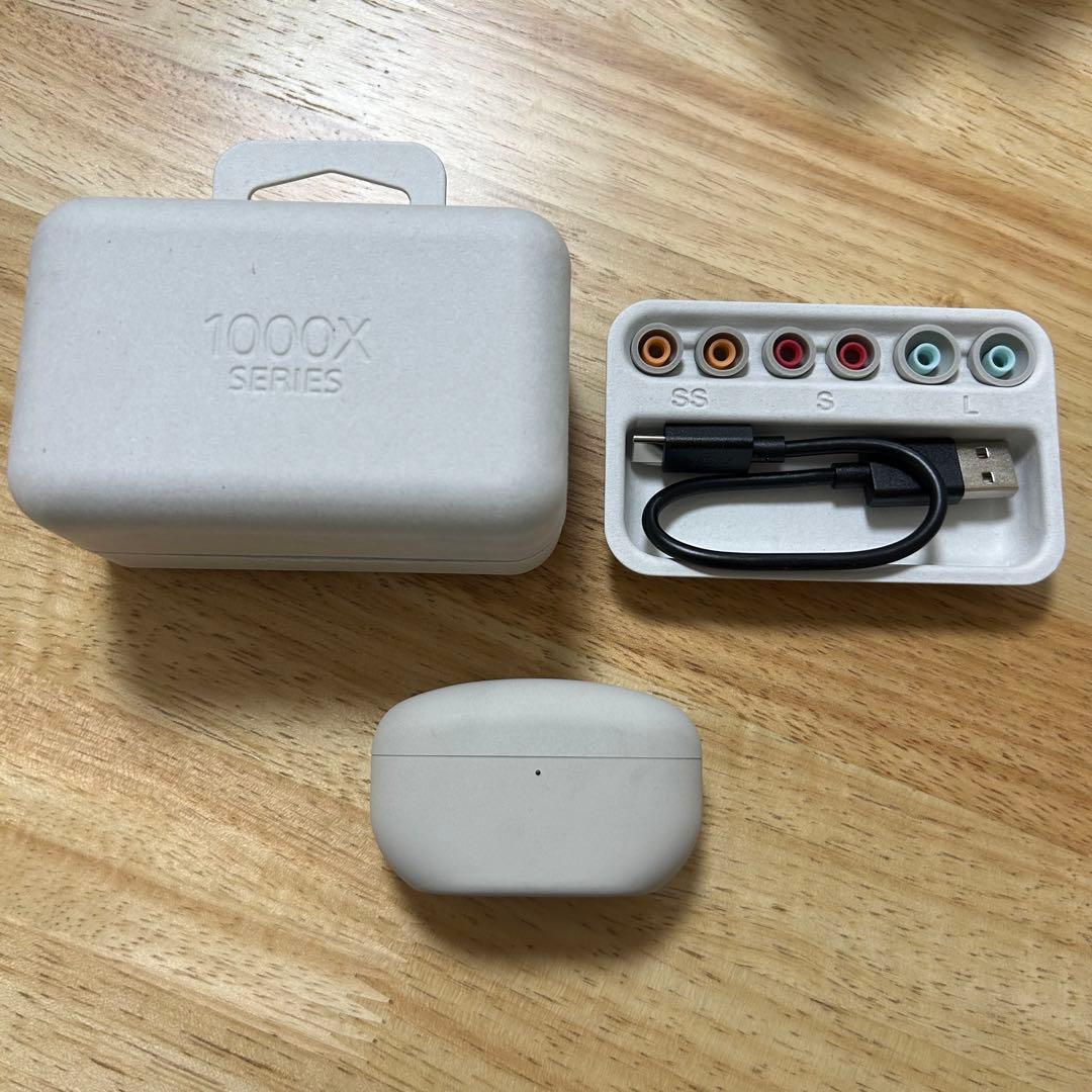【美品】SONY WF-1000XM5S プラチナシルバー