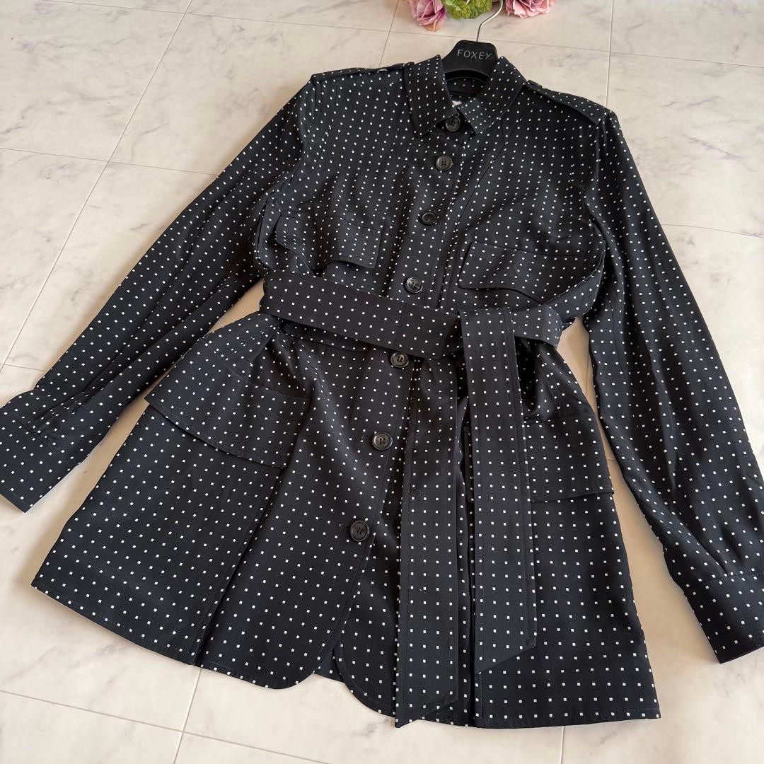 極美品★マックスマーラ 白タグ 近年 シルク100% ベルト付コート 42 黒