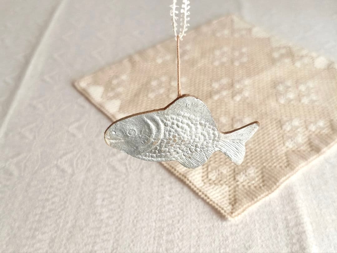 【まーちゃんさま】* vintage ❀ シルバーの かわいいお魚さん