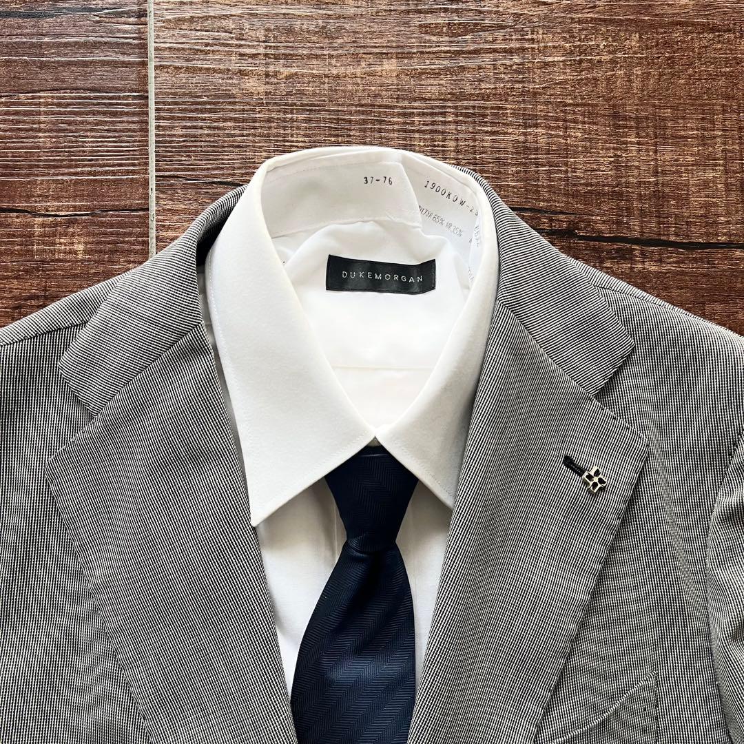 <極美品>TAGLIATORE ヴェスビオ 新ロゴ モノトーン ウールスーツ46