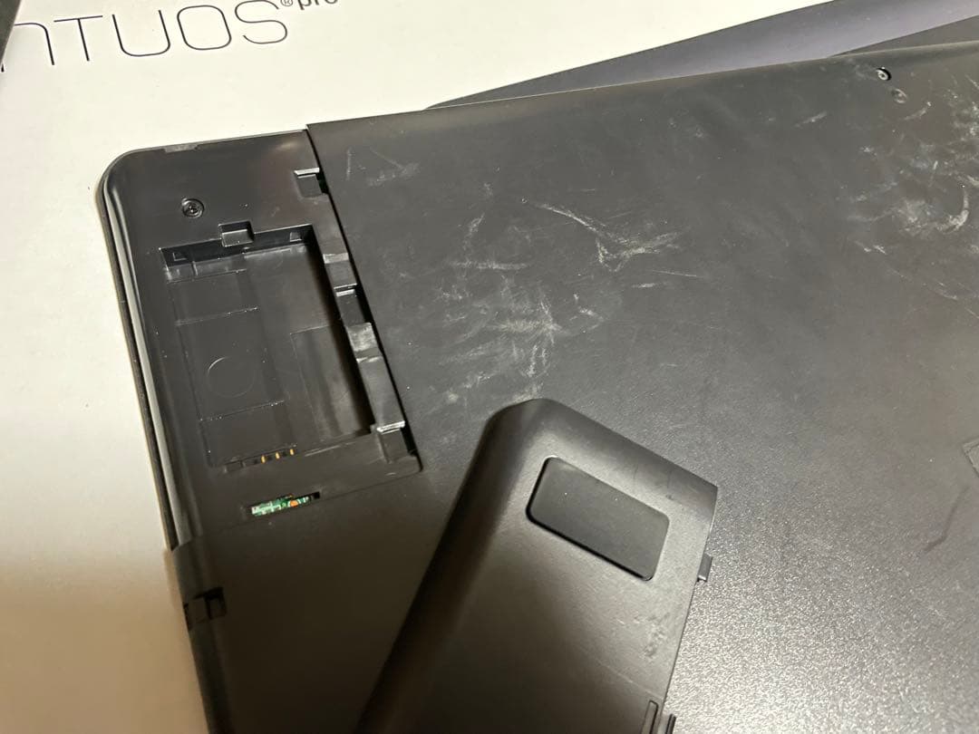 ワコム ペンタブレット intuos pro Large （PTH-851）