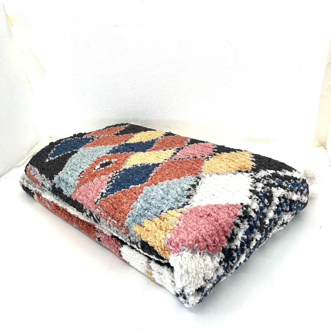 【新品未使用】ウィルトンラグ 160×230cm（トルコ製）