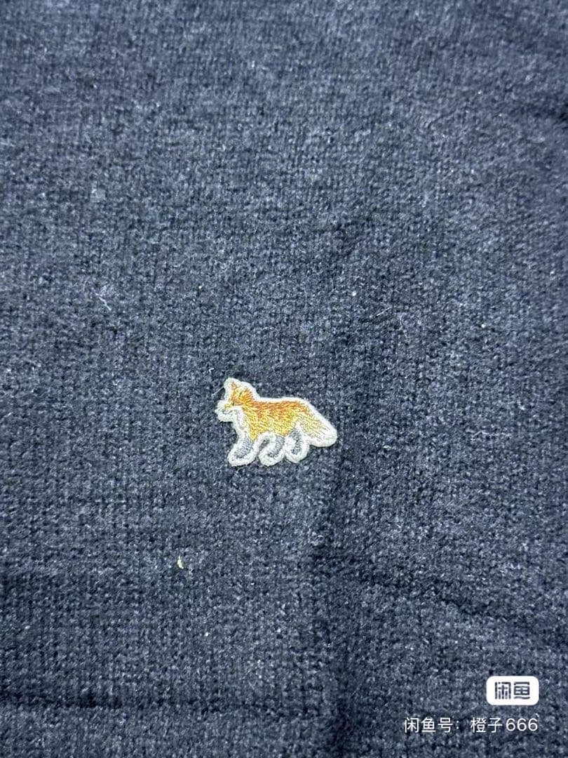 MAISON KITSUN（メゾンキツネ)ウール クルーネック ニットセーター