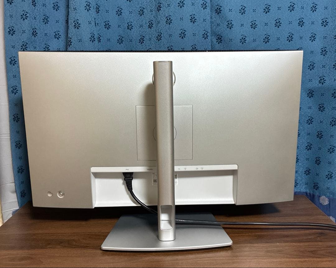 Dell デジタル ハイエンド 27 モニター U2724D